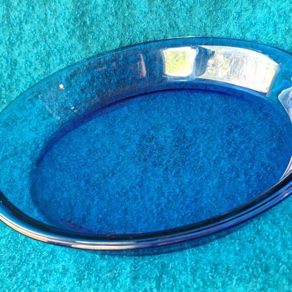 Anchor Hocking Cobalt Blue 10" Pie Plate - Picture 1 of 12